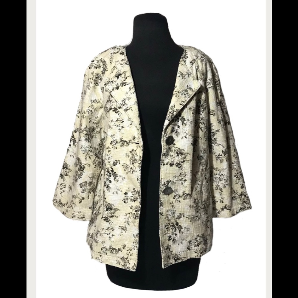 J jill floral ivory cape jacket with pockets M